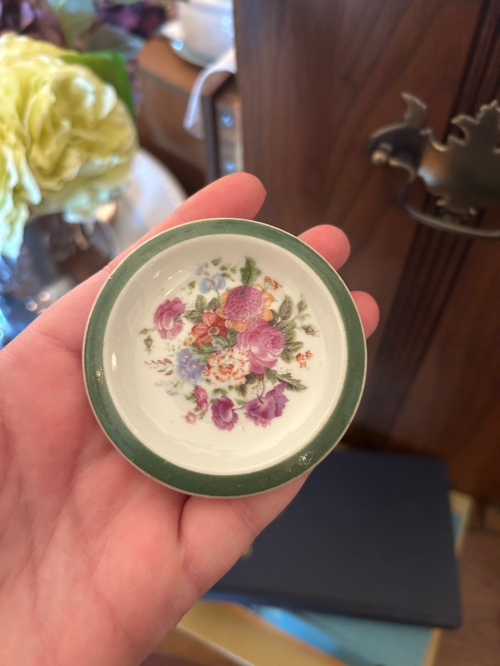 Vintage Limoges Chunky White Floral Butter Pat - Picture 7 of 7